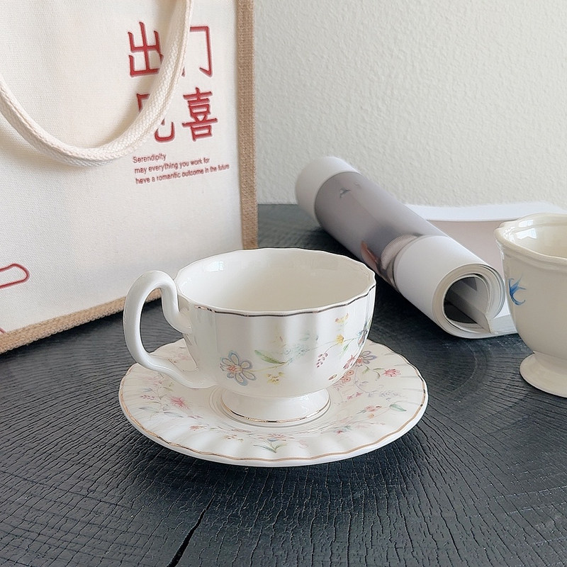 Goldverziertes Blumenmuster Ka – Draw Coffee And Tea Bewertung und Preis